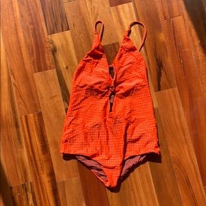 Acacia Kokomo One Piece red
